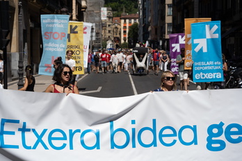 Manifestación de Sare a favor de los derechos de los presos, este verano durante Aste Nagusia de Donostia.