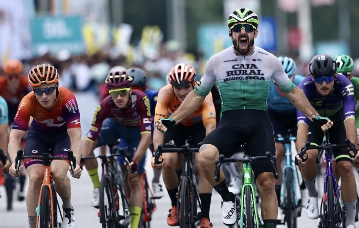 Dniel Babor celebra su segundo triunfo del año tras el logrado en la Volta a Portugal.