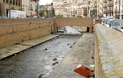 El río Queiles, a su paso por la ciudad aragonesa de Tarazona.