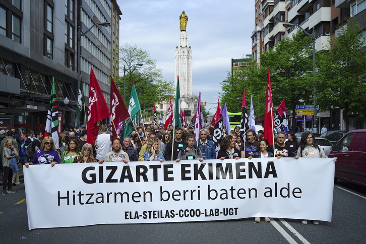 Imagen de la manifestación celebrada el 25 de abril durante la jornada de huelga en los centros de iniciativa social de la CAV.