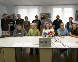 Rueda de prensa ofrecida ayer en Gasteiz, en la sede de UAGA.