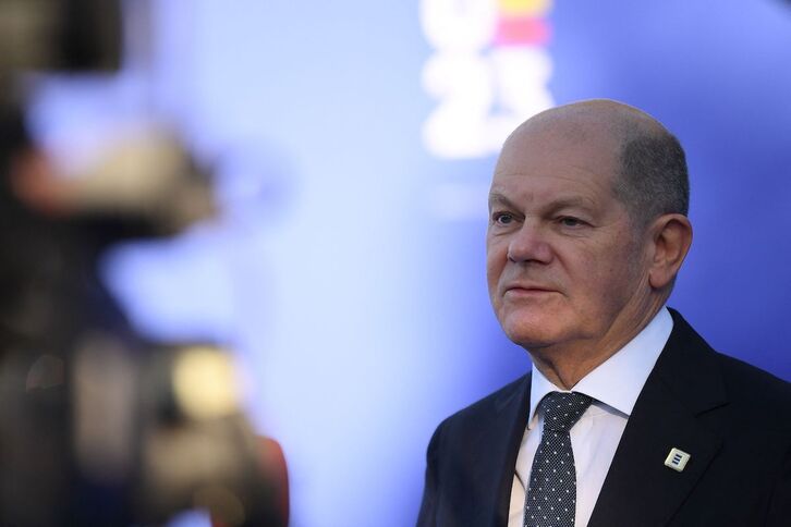 El canciller socialdemócrata Olaf Scholz (SPD) a su llegada el viernes al segundo y último día de la cumbre europea celebrada en Granada.