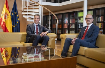 Pedro Sánchez y Alberto Catalán (UPN) se han reunido en el Congreso.