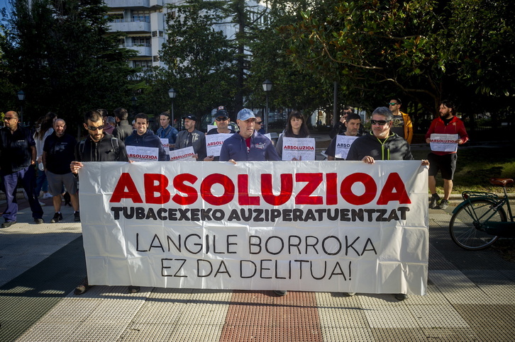 Concentración celebrada este miércoles en Gasteiz en apoyo a los trabajadores de Tubacex.