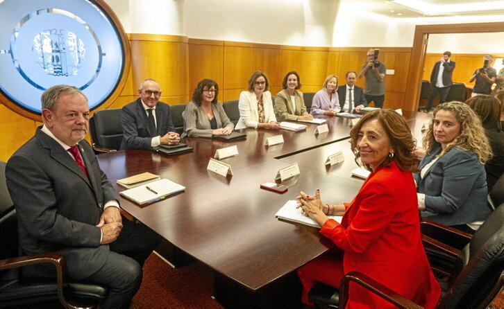 Imagen de la reunión del Consejo Vasco de Finanzas Públicas, celebrada ayer en la sede de Lakua.