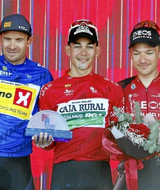 Aular, en el podio de la Cro Race con Kristoff y Hayter.