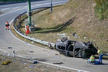 Estado en el que ha quedado la furgoneta accidentada en Baviera.
