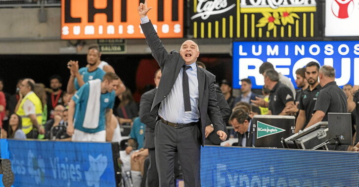 Pablo Laso en una de sus últimas visitas al Buesa Arena, todavía ejerciendo como técnico del Real Madrid.