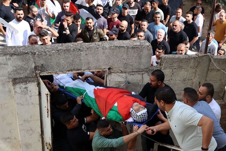 Funeral por un palestino muerto el miércoles en Nablús.