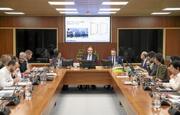 El Parlamento de Gasteiz acogió ayer un debate monográfico sobre el Plan del Sistema Universitario.