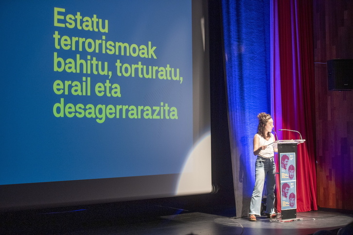 Lasa eta Zabala gogoratu ditu Egiari Zorrek Tolosan egindako ekitaldian