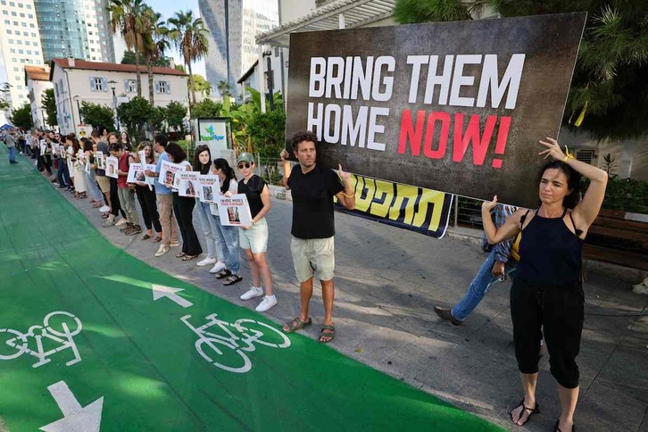 Manifestación en Tel Aviv por la liberación de los rehenes.