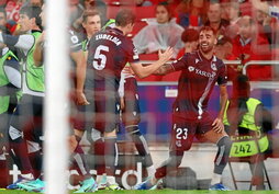 Los realistas celebran el tercer gol en tres partidos de Champions de Brais Méndez.