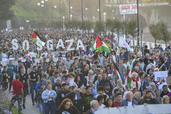 La marcha copó todo el Paseo de la Concha y más allá.