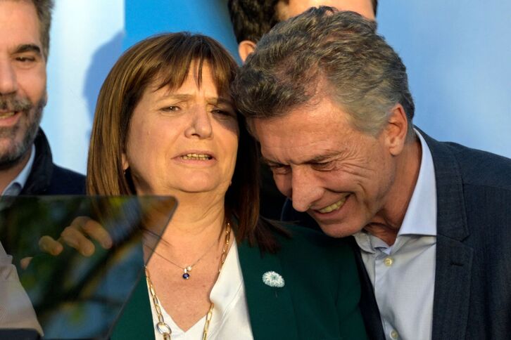 Patricia Bullrich, junto a Mauricio Macri, durante el cierre de campaña.