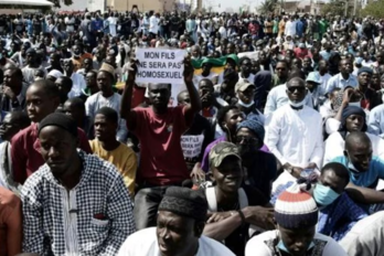 Manifestación contra la homosexualidad en Senegal en mayo de 2021.
