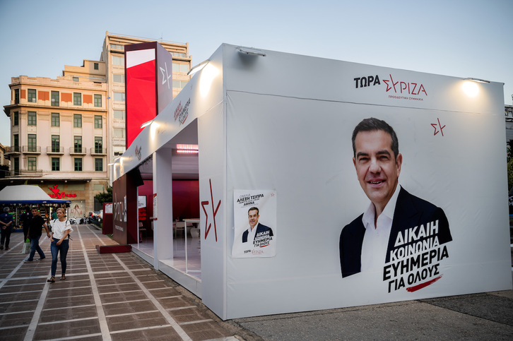 Un cartel electoral de Syriza en Atenas llamando a votar por Alexis Tsipras en las elecciones parlamentarias del pasado 25 de junio.