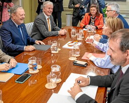 Azpiazu y Sánchez se reunieron ayer en Madrid.