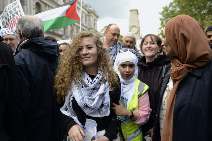 Ahed Tamimi, durante una movilización en Londres en mayo de 2019.