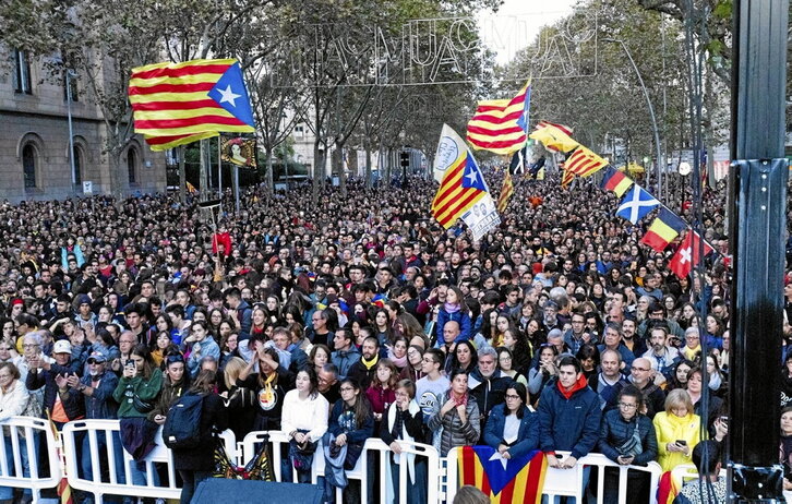 Convocatoria de Tsunami Democràtic en la plaza Universidad de Barcelona el 9 de noviembre de 2019.