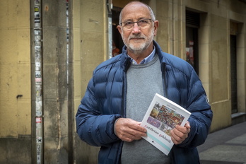 Kepa Larrea idazleak, bere lan berria aurkeztu du ‘Antilletan galdurik’.