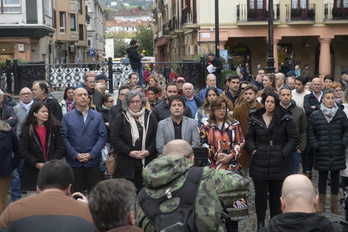 Concentración de duelo y denuncia este jueves en Zarautz.