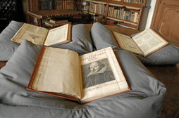 Algunos ejemplares del «First Folio» de William Shakespeare.