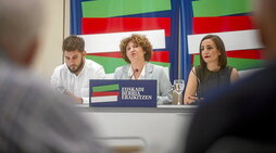 David Soto, Pilar Garrido y Garbiñe Ruiz, en la presentación de ayer.