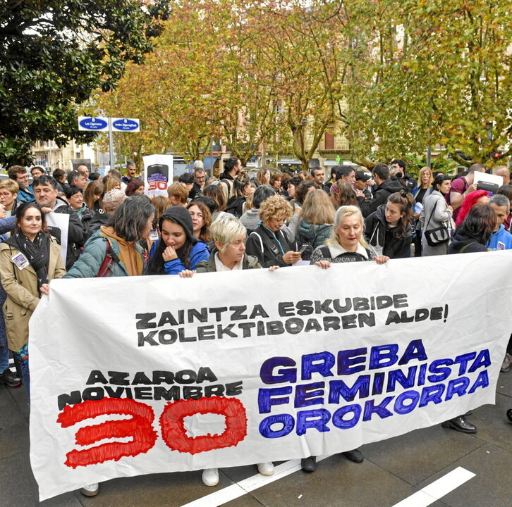 Donostiako mugimendu feministak atzo egindako protesta.