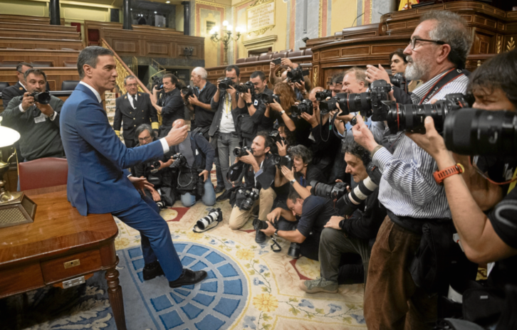 Pedro Sánchez posa al término de la sesión.