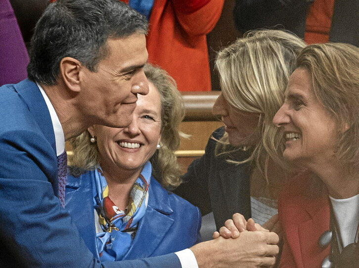 Sánchez, junto a Nadia Calviño, Yolanda Díaz y Teresa Ribera.