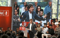 Eneko Andueza, en el acto de presentación en el Palacio Euskalduna de Bilbo.