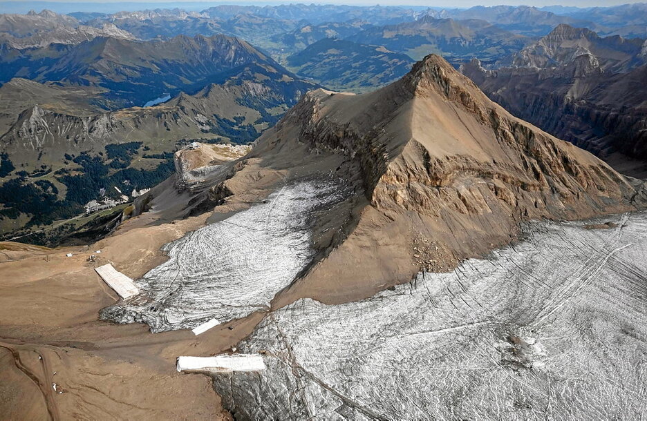Complejo glaciar 3000 sobre Les Diablerets, en la Confederación Suiza.