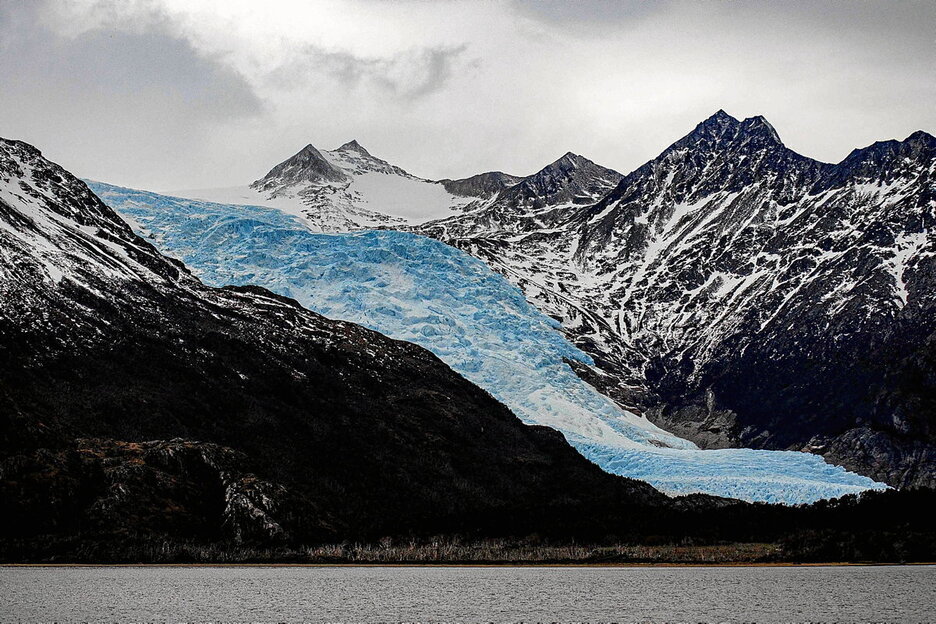 Un glaciar sobre la cordillera Darwin, en la región de Magallanes, la más austral de Chile.