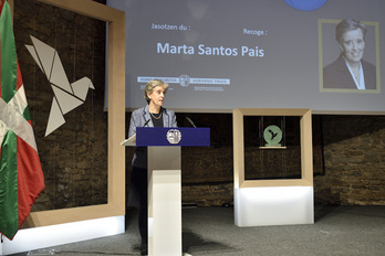 Marta Santos Pais komisarioa René Cassin 2023 Saria jasotzen.