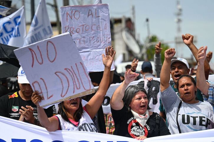 Protesta este jueves en Buenos Aires contra las medidas de Milei.