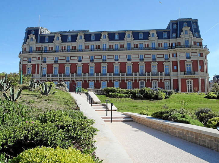 Vista del Hôtel du Palais de Biarritz en cuyas cocinas se produjo el oscuro episodio.