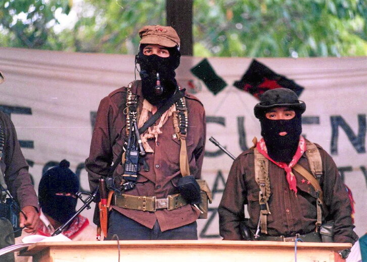 La guerrilla zapatista atrajo la atención de militantes de todo el mundo, que desfilaron hasta la selva Lacandona en busca de inspiración utópica. En la imagen, un momento del encuentro del EZLN con la Sociedad Civil en La Realidad, Chiapas, en 1999