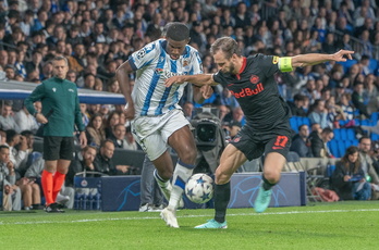 Momo Cho, en un partido de Champions contra el Salzburgo. 