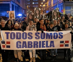 La manifestación recorrió Sanduzelai.