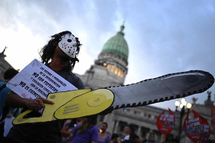 Protesta en Buenos Aires contra las políticas del presidente, Javier Milei. 