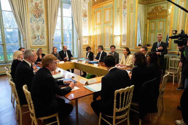 La primera reunión del nuevo ejecutivo ha tenido lugar esta mañana en el Palacio del Elíseo..