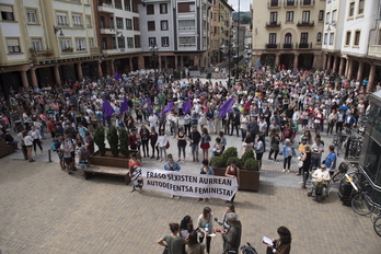 Zarautzen gertatutako eraso sexista baten aurkako mobilizazioa, artxiboko irudi batean.