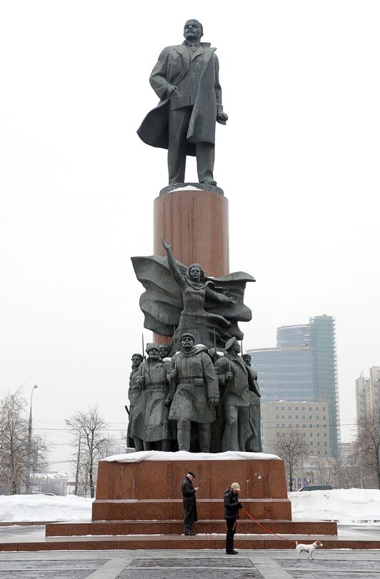Estatua en memoria del líder soviético en Moscú.