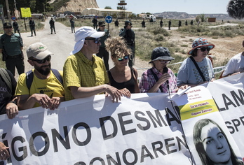 Marcha anual al polígono de las Bardenas, con un recuerdo a Gladys del Estal.