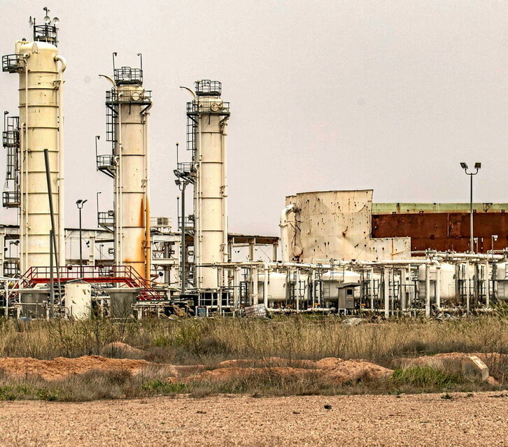 Instalaciones petrolíferas de Al Omar, en Deir al Zur, atacadas por milicias proiraníes.