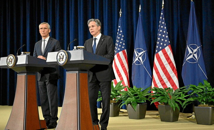 Jens Stoltenberg, secretario general de la OTAN, y Antony Blinken, secretario de Estado de EEUU, comparecen en rueda de prensa en Washington.