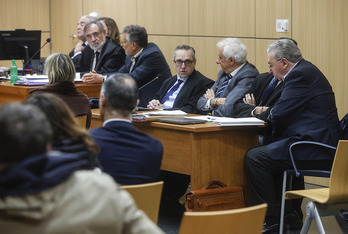 Acusados y abogados, en una de las últimas sesiones del juicio sobre fraude electoral del PP en los años 2007 y 2011.