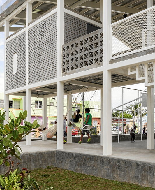 Cancharen irudiak, Veracruzen (Mexiko); Rozana Montiel, Alin V. Wallach eta Alejandro Aparicio arkitektoek gauzaturiko proiektua da.