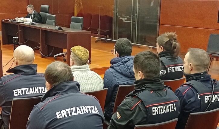 La Audiencia de Araba ha acogido la segunda y última sesion del juicio por los ataques a dos sin hogar en Gasteiz.